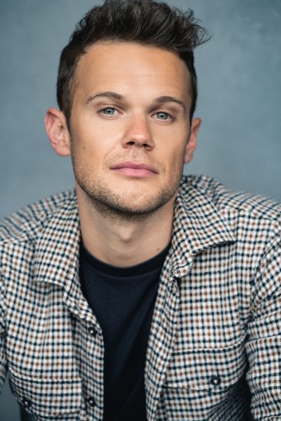 JONATHAN DAVID</br>DUDLEY ” class=’img-responsive square cast-image’/>
													</div>

													<div class=