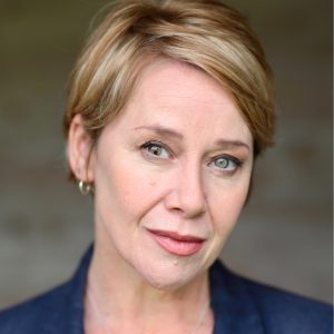 Linzi</br>Hateley” class=’img-responsive square’/>
													</div>
												
												<div class=
